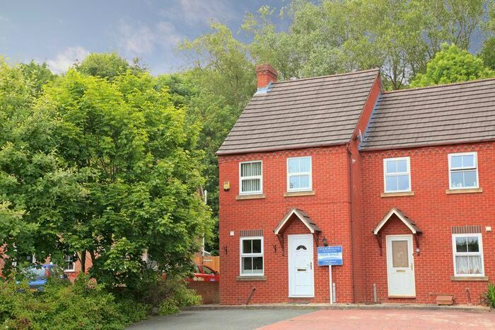 3 Bedroom Semi-Detached House To Rent In Fieldfare Way, Telford, TF4