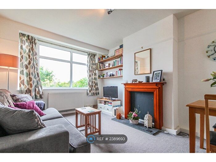 2 Bedroom Flat To Rent In Copse Lane, Oxford, OX3