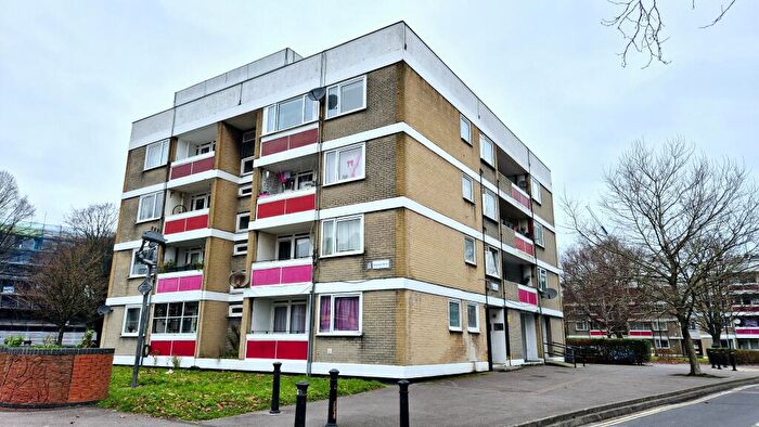 2 Bedroom Apartment To Rent In Central, SO14