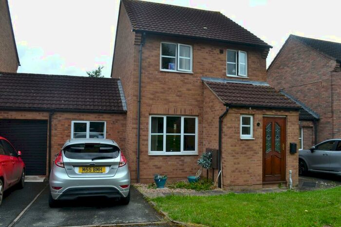 3 Bedroom Detached House For Sale In Battlebridge Close, Leominster, HR6