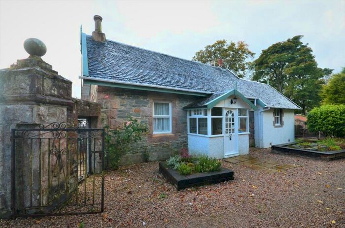 2 Bedroom Cottage To Rent In South Ailey Road, Cove, Argyll & Bute, G84