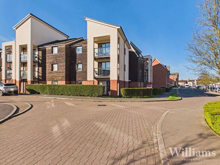 1 Bedroom Flat For Sale In Putman Street, Aylesbury, HP19