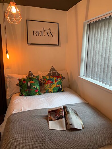 1 Bedroom Terraced House To Rent In Station Road, DY5