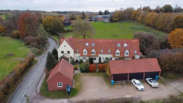 4 Bedroom Terraced House For Sale In Coppy Meadow, Hartest, IP29