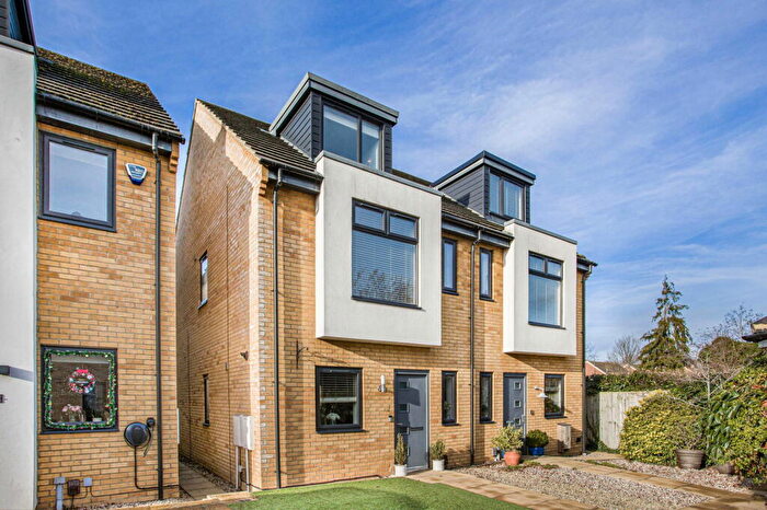 4 Bedroom Semi Detached House For Sale In Newdawn Place, Cheltenham, GL51