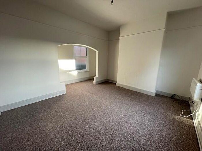 2 Bedroom Flat To Rent In London Road, Grantham, Lincs, NG31