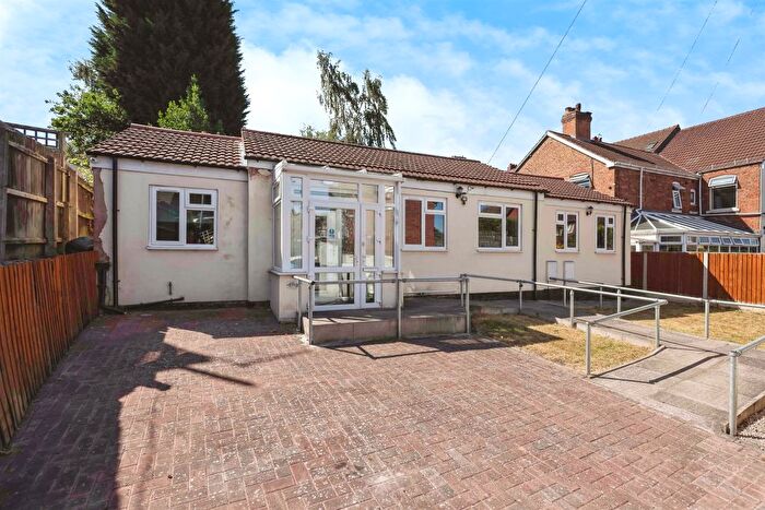 2 Bedroom Bungalow For Sale In Wood End Lane, Birmingham, B24