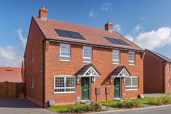 3 Bedroom End Of Terrace House For Sale In "Maidstone" At Armstrongs Fields, Broughton, Aylesbury, HP22