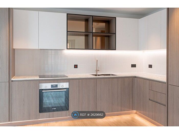 2 Bedroom Flat To Rent In Samara Drive, London, UB1