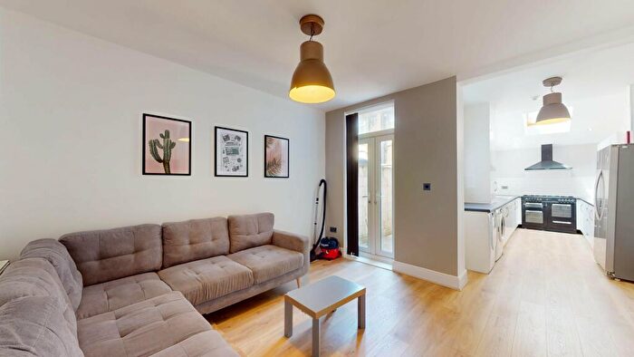 6 Bedroom House To Rent In Redgrave Street, Liverpool, L7