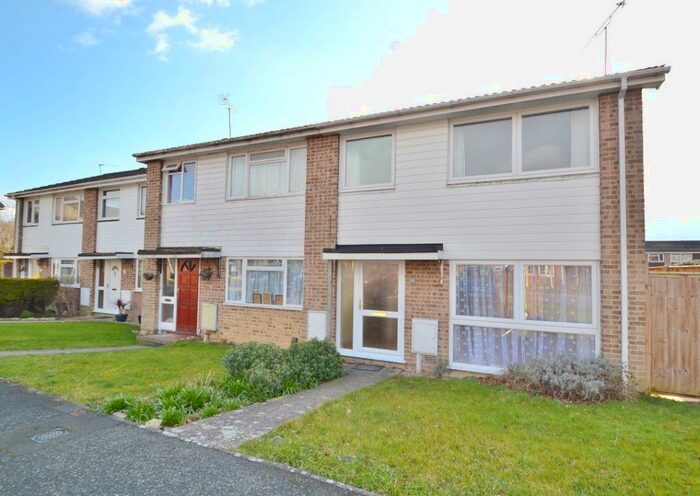 3 Bedroom End Of Terrace House To Rent In Boyatt Wood, SO50