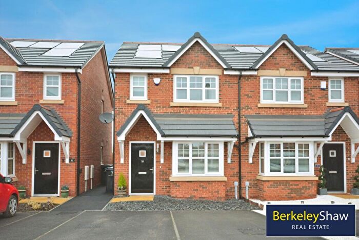 2 Bedroom Semi-Detached House For Sale In Lundy Close, Melling, Liverpool, L31