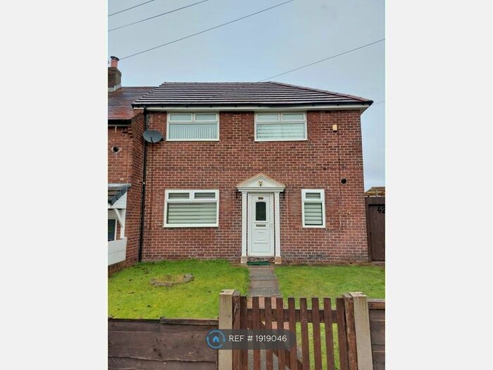 2 Bedroom Semi-Detached House To Rent In Venwood Rd, Manchester, M25