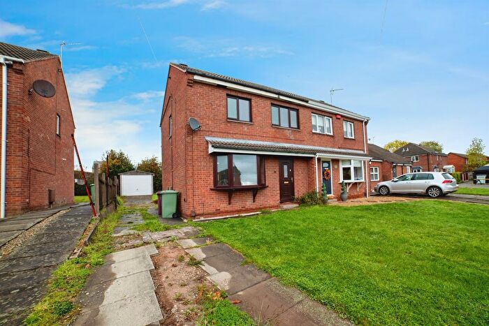 3 Bedroom Semi-detached House For Sale In Elmhurst Avenue, South Normanton, Alfreton, DE55