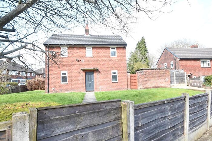 3 Bedroom Detached House To Rent In Tennyson Avenue, Bury, BL9