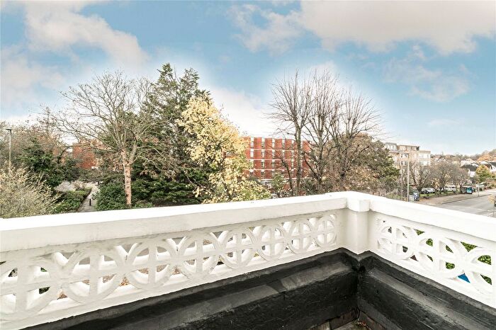 1 Bedroom Flat For Sale In Nightingale Lane, London, SW12