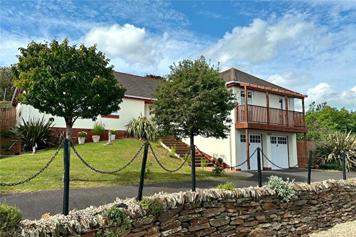 3 Bedroom Bungalow For Sale In King Charles Way, Sidmouth, Devon, EX10