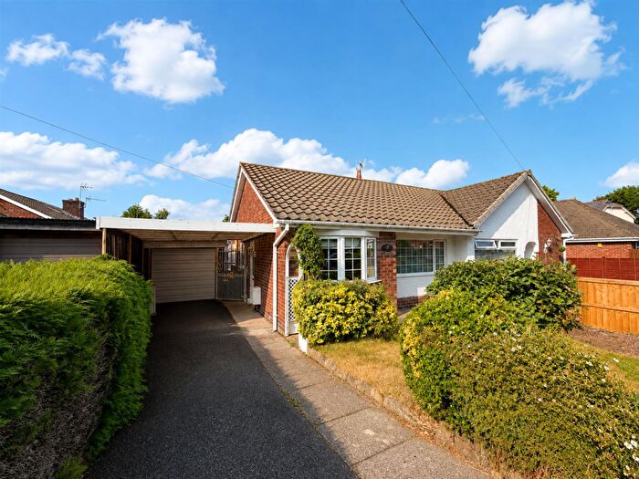 2 Bedroom Semi-Detached Bungalow For Sale In Mold Road Estate, Gwersyllt, Wrexham, LL11