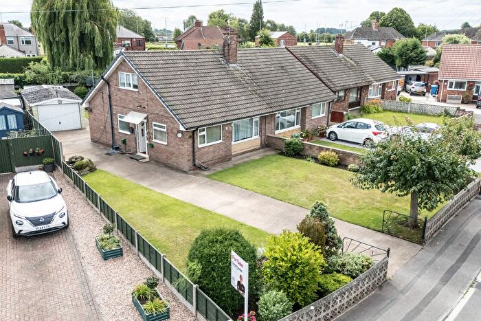 2 Bedroom Semi-Detached Bungalow For Sale In Thorpe Road Avenue, Howden, DN14