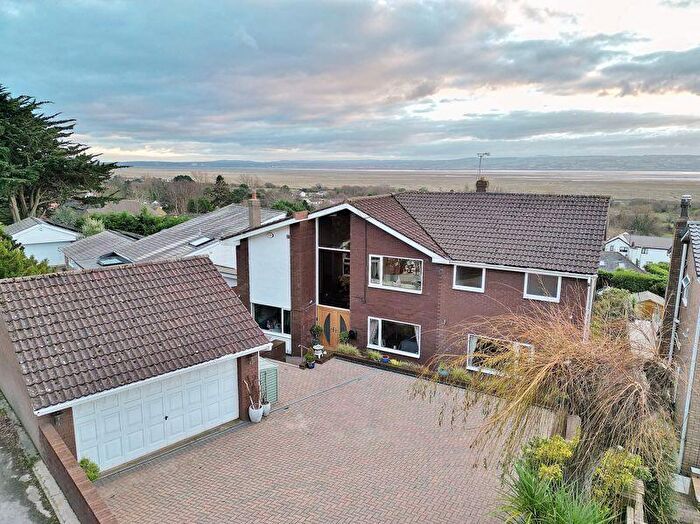 4 Bedroom Detached House For Sale In Oldfield Drive, Lower Heswall, Wirral, CH60