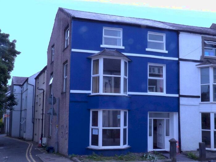 1 Bedroom End Of Terrace House To Rent In College Road, Bangor, Gwynedd, LL57