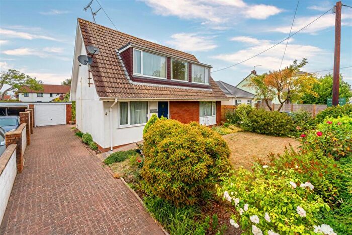 3 Bedroom Detached House For Sale In Three Bedroom Detached Home In A Prime Location In The Village Of Yatton, BS49