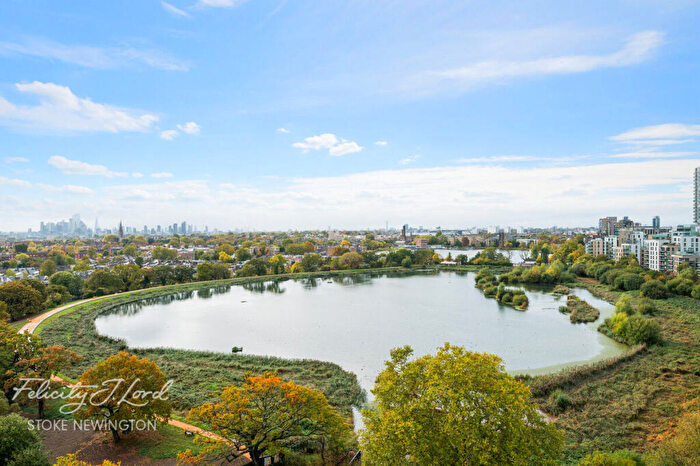 3 Bedroom Flat For Sale In Bethune Road, London, N16