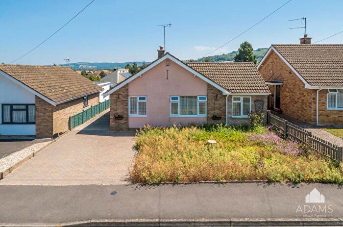 3 Bedroom Detached Bungalow For Sale In Crispin Road, Winchcombe, Cheltenham, GL54