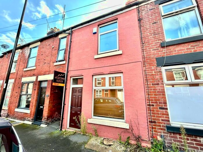 2 Bedroom Property To Rent In Windermere Road, Sheffield, S8