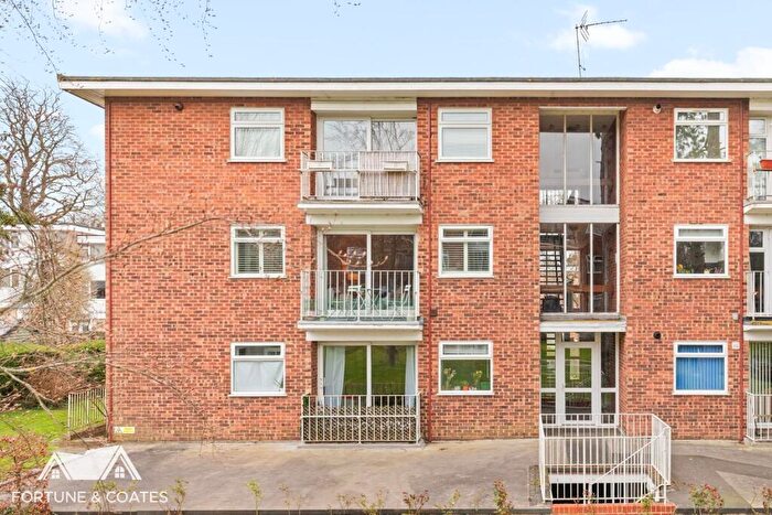 1 Bedroom Flat For Sale In Copper Court, Sawbridgeworth, CM21