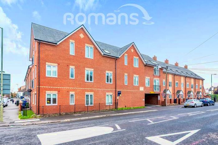 2 Bedroom Apartment To Rent In Ilmdeen Court, Farnborough, GU14