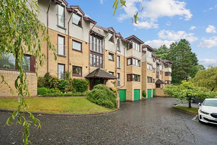 2 Bedroom Flat For Sale In Maclachlan Road, Larchfield House Maclachlan Road, G84
