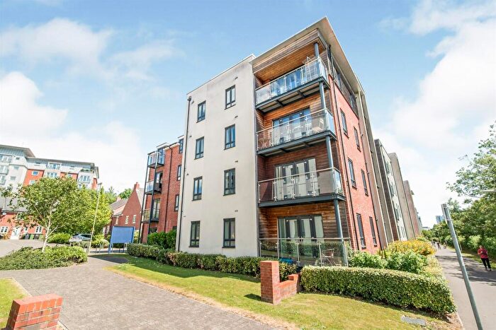 2 Bedroom Apartment To Rent In Sinclair Drive, Basingstoke, RG21