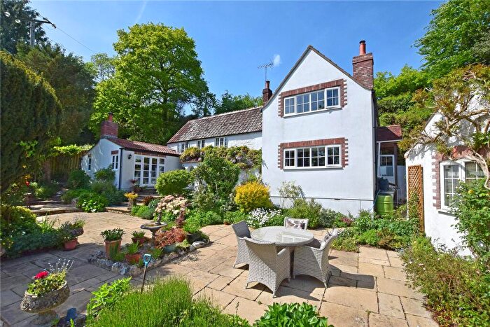 3 Bedroom Detached House For Sale In Bewley Down, Axminster, Devon, EX13