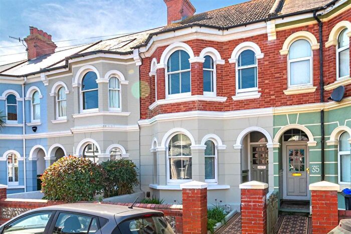 3 Bedroom Terraced House For Sale In Eastcourt Road, Broadwater, Worthing, BN14