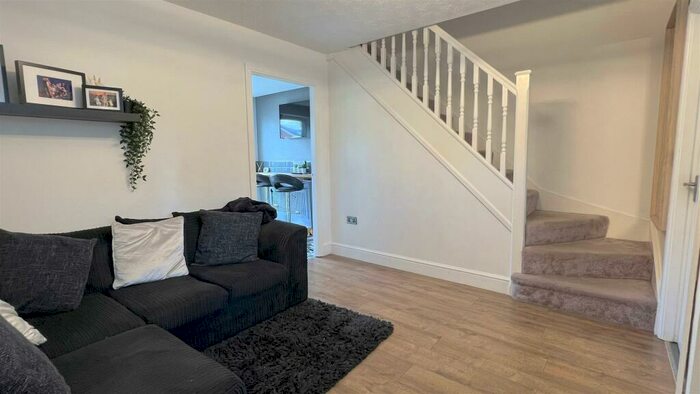 2 Bedroom Semi-Detached House For Sale In Paisley Park, Farnworth, Bolton, BL4