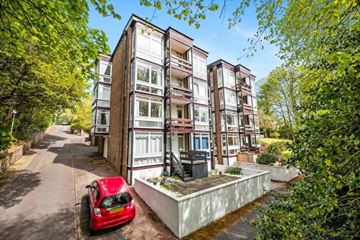 3 Bedroom Flat For Sale In Flat, Dalziel Court, Dalziel Drive, Pollokshields, G41