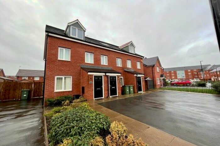 3 Bedroom Property To Rent In Owens Road, Coventry, CV6