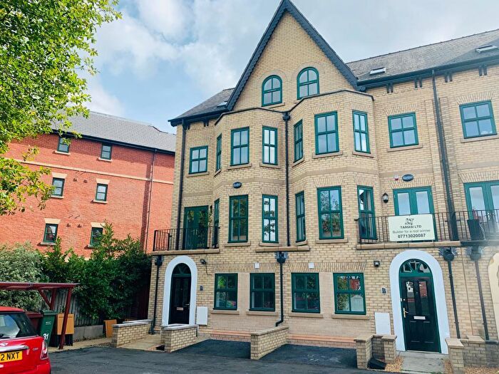 8 Bedroom Property To Rent In Denison Road, Victoria Park, £pppw, M14