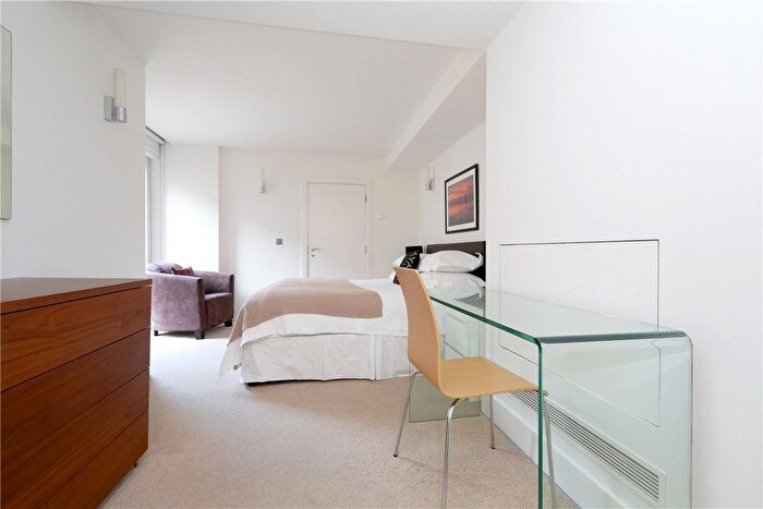 1 Bedroom Flat To Rent In Weymouth Street, Marylebone, London, W1W