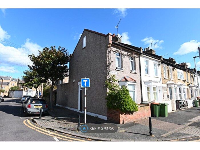 2 Bedroom Terraced House To Rent In White Road, London, E15