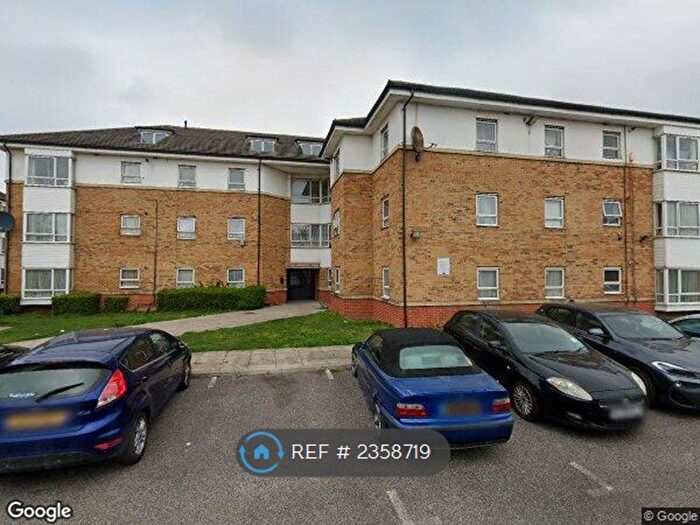 2 Bedroom Flat To Rent In Pavilion Court, Dagenham, RM9