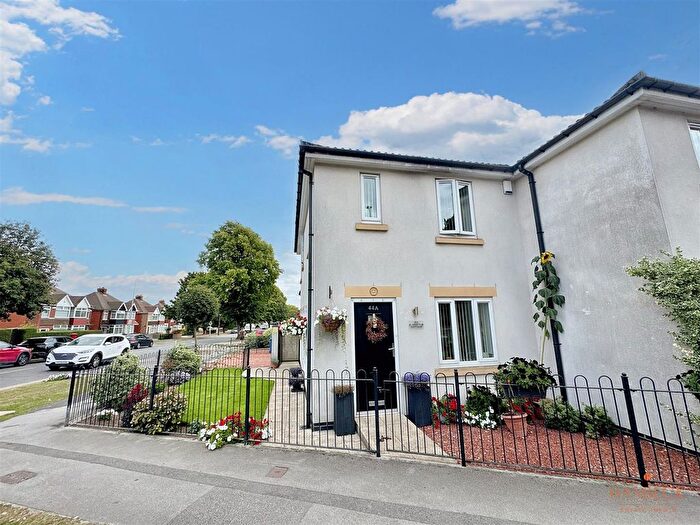 3 Bedroom End Of Terrace House For Sale In Beverley Road, Hessle, HU13