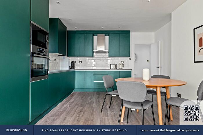 2 Bedroom Flat To Rent In City Of London, London, SE1
