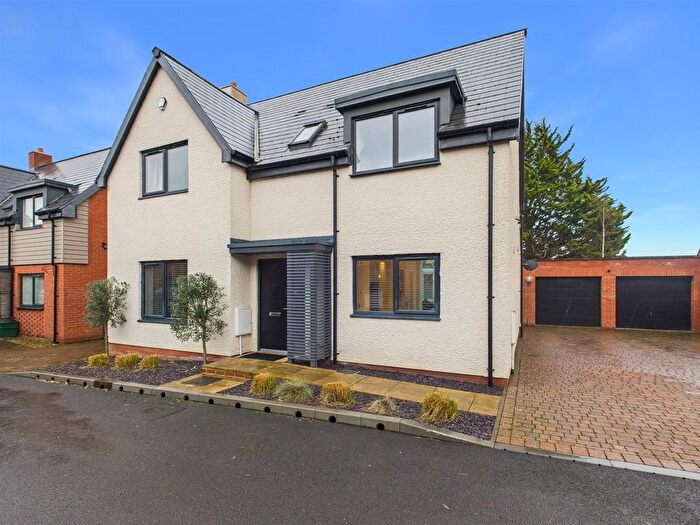 4 Bedroom Detached House For Sale In Spring Meadow Rise, Hempsted, Gloucester, GL2