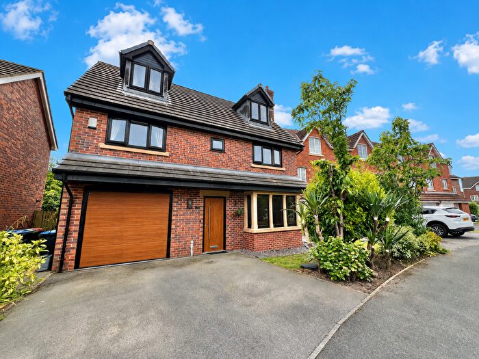 5 Bedroom Detached House For Sale In Bearwood Way, Thornton, FY5