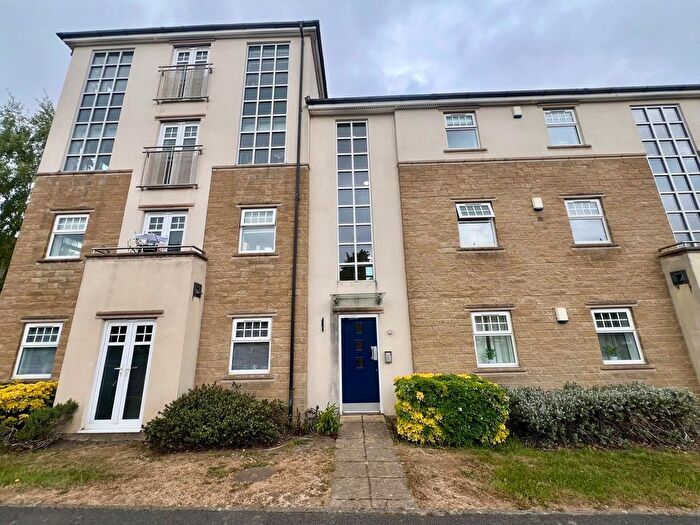 2 Bedroom Flat To Rent In High Royds Drive, Menston, Ilkley, West Yorkshire, LS29