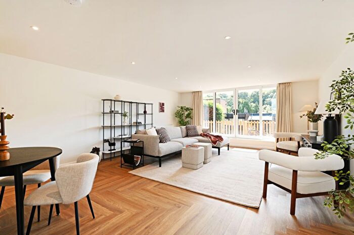3 Bedroom Flat For Sale In Graham Road, Sheffield, S10
