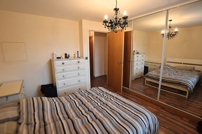 1 Bedroom Flat To Rent In South Fifth Street, Milton Keynes, MK9