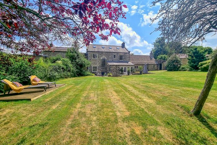 5 Bedroom End Of Terrace House For Sale In High Street, Hampsthwaite, HG3